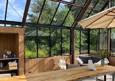Leverum orangeri foldedør terrasse træ udestue tilbygning landejendom drivadan rasmus jensen arkitekt maa