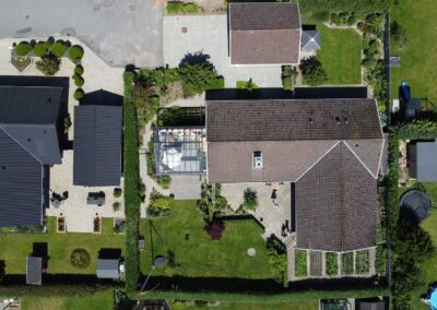 Det-franske-orangeri-foldedoer-terrasse-mursten-udestue-tilbygning-sildeben