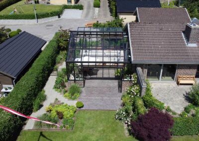 Det-franske-orangeri-foldedoer-terrasse-mursten-udestue-tilbygning-sildeben